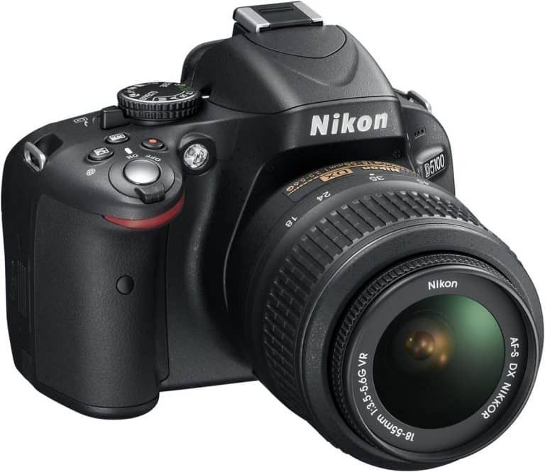 Appareil Photo Reflex Nikon D5300 - 24,2 Mpx - Objectif 18-55 Mm VR II - Wi-Fi Et GPS Intégrés - Écran Orientable - Noir