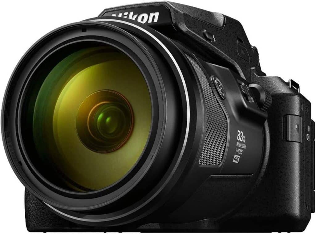 Test du Nikon Coolpix P950 : zoom 83x et écran orientable en 4K