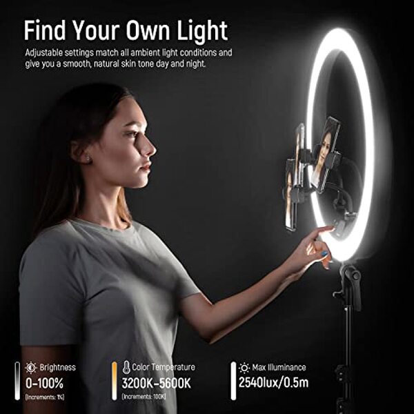 Découvrez le NEEWER RP18H : ce ring light de 19 pouces est idéal pour le streaming et les appels vidéos grâce à sa luminosité et sa polyvalence. Améliorez instantanément la qualité de vos contenus vidéo avec notre test détaillé.