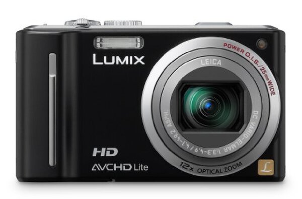 Découvrez notre test du panasonic LUMIX DMC-TZ10, un appareil photo compact doté d'un zoom 12x et d’une résolution de 12 mégapixels. Performances, qualité d'image et fonctionnalités : plongez dans l'univers de ce modèle polyvalent.